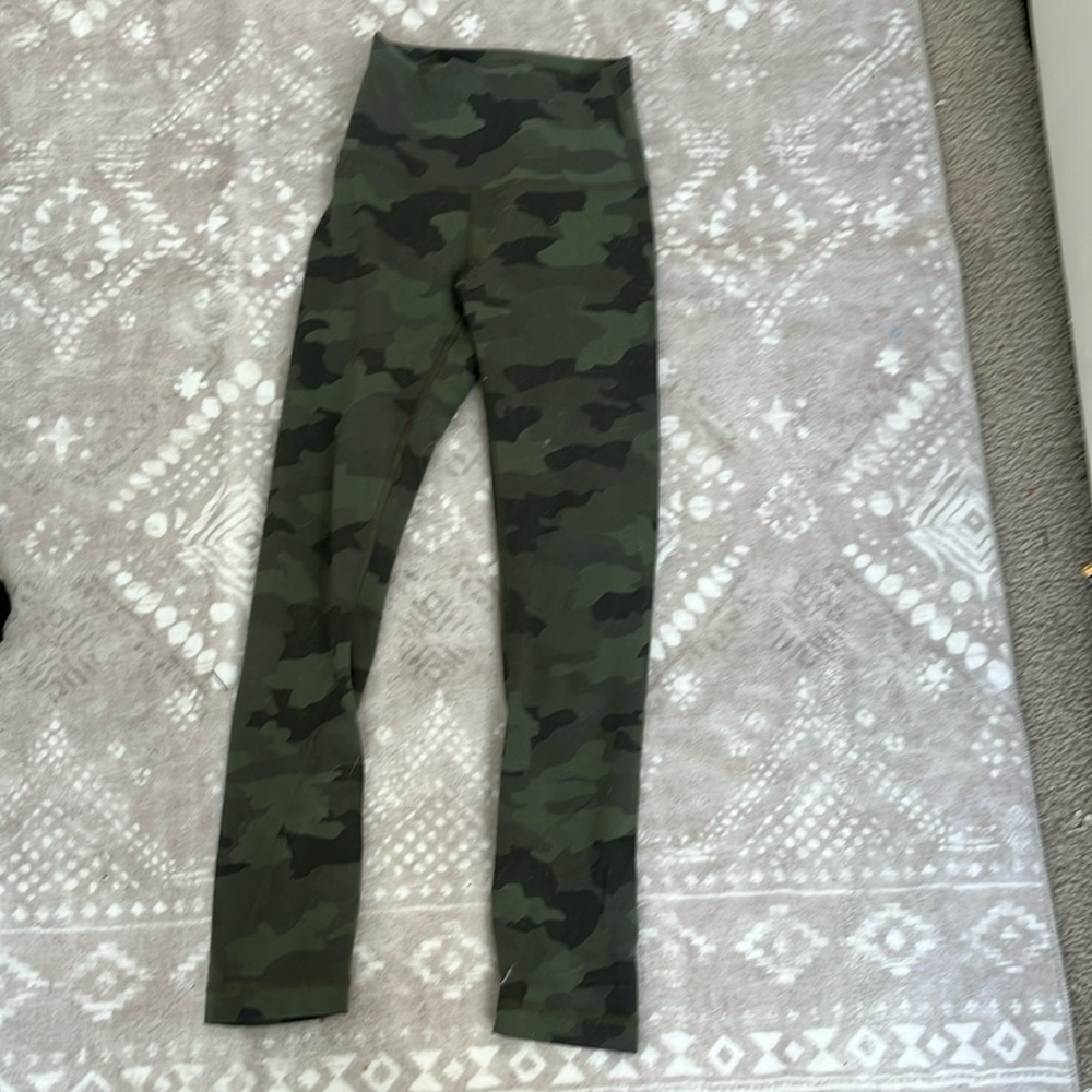 These are the short length leggings
